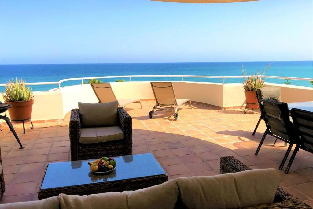 Penthouse Bermuda Beach 2 Естепона Екстериор снимка