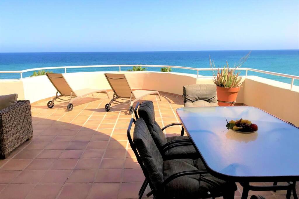 Penthouse Bermuda Beach 2 Естепона Екстериор снимка
