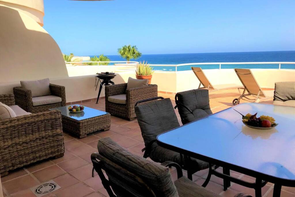 Penthouse Bermuda Beach 2 Естепона Екстериор снимка