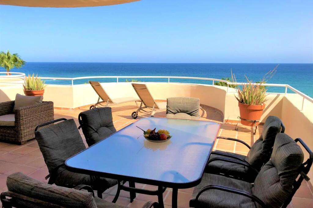 Penthouse Bermuda Beach 2 Естепона Екстериор снимка