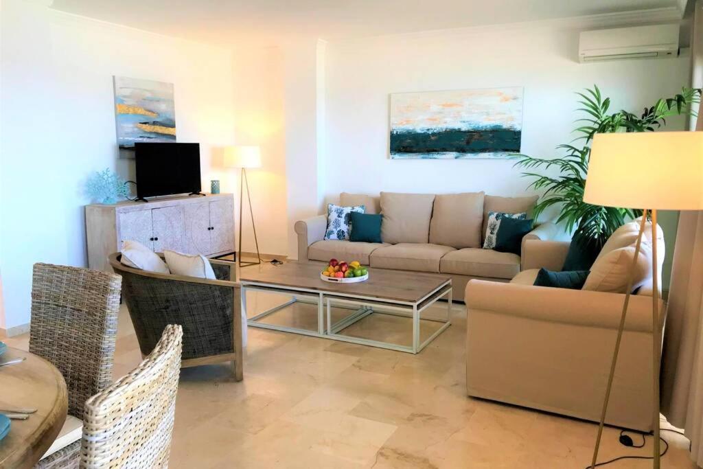Penthouse Bermuda Beach 2 Естепона Екстериор снимка