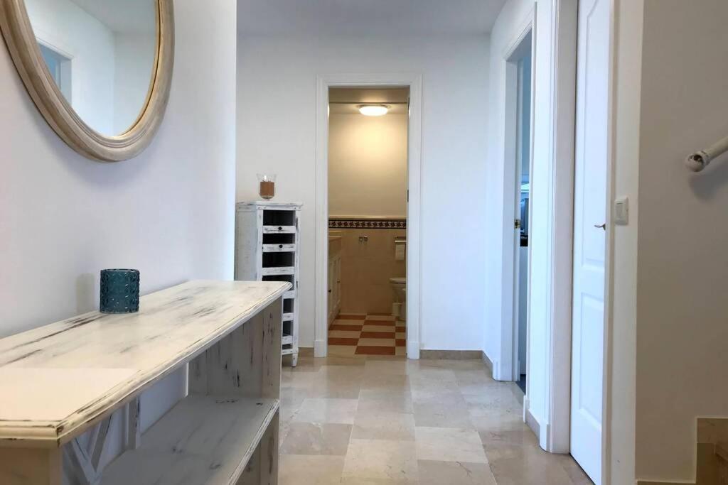 Penthouse Bermuda Beach 2 Естепона Екстериор снимка